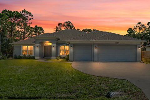House in Port St. Lucie, Florida 4 bedrooms, 233.18 sq.m. № 2374954