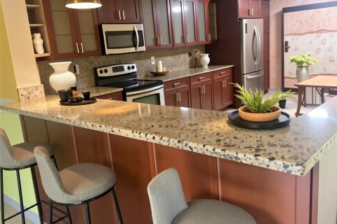 Adosado en venta en Miami, Florida, 3 dormitorios, 196.95 m2 № 1986511 - foto 5