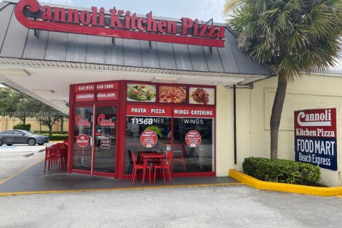 Propiedad comercial en venta en Deerfield Beach, Florida № 1862420 - foto 7