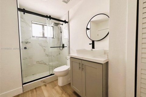 Apartment in Miami, Florida 1 bedroom, 251.3 sq.m. № 2020779 - photo 7