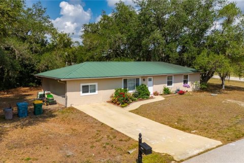 Casa en venta en Port Charlotte, Florida, 3 dormitorios, 144.18 m2 № 1679634 - foto 6