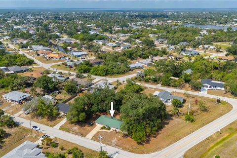 Casa en venta en Port Charlotte, Florida, 3 dormitorios, 144.18 m2 № 1679634 - foto 5
