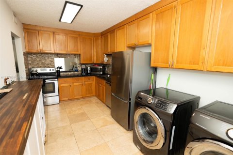 Condo in Delray Beach, Florida, 2 bedrooms  № 1698066 - photo 6