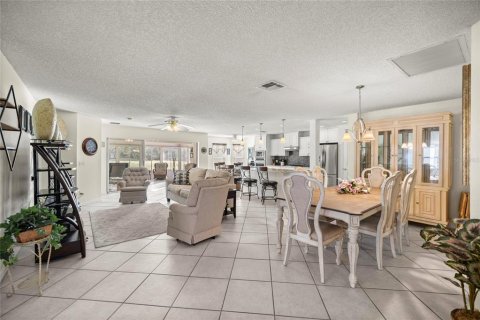 Casa en venta en Ocala, Florida, 2 dormitorios, 180.88 m2 № 1657306 - foto 3