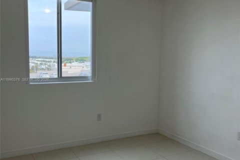 Condominio en alquiler en Doral, Florida, 1 dormitorio, 71.07 m2 № 2057950 - foto 4