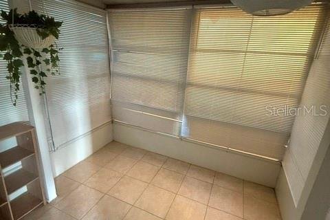 Condo in Apopka, Florida, 2 bedrooms  № 2379418 - photo 10