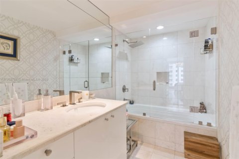 Copropriété à louer à Miami, Floride: 1 chambre, 99.96 m2 № 1965453 - photo 8