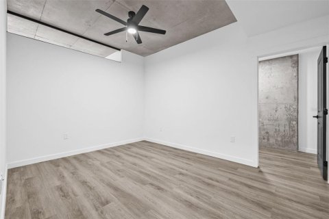 Apartamento en alquiler en Saint Petersburg, Florida, 2 dormitorios, 124.49 m2 № 1762182 - foto 12