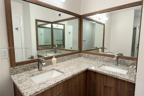 Villa ou maison à louer à Coral Springs, Floride: 4 chambres, 180.32 m2 № 2169118 - photo 13