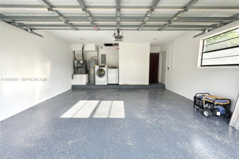 Villa ou maison à louer à Coral Springs, Floride: 4 chambres, 180.32 m2 № 2169118 - photo 21