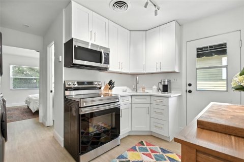 Apartment in Winter Park, Florida 2 bedrooms, 83.61 sq.m. № 1916858 - photo 9