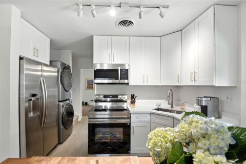 Apartment in Winter Park, Florida 2 bedrooms, 83.61 sq.m. № 1916858 - photo 10