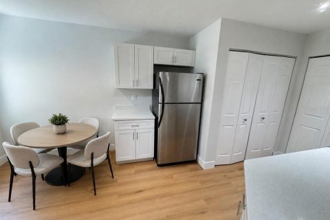 Copropriété à louer à Orlando, Floride: 3 chambres, 132.2 m2 № 2415243 - photo 6