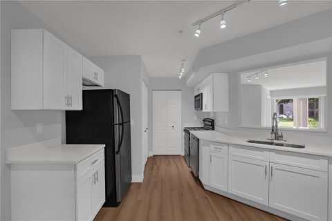 Copropriété à louer à Orlando, Floride: 3 chambres, 132.2 m2 № 2415243 - photo 13
