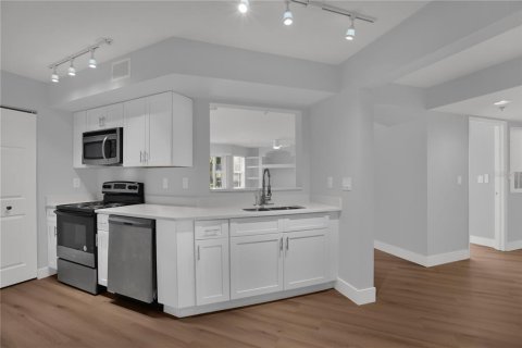 Copropriété à louer à Orlando, Floride: 3 chambres, 132.2 m2 № 2415243 - photo 15