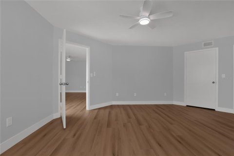 Copropriété à louer à Orlando, Floride: 3 chambres, 132.2 m2 № 2415243 - photo 18