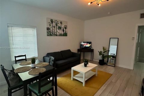 Copropriété à vendre à Miami Beach, Floride: 1 chambre, 40.69 m2 № 2040419 - photo 3