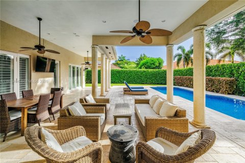 Villa ou maison à vendre à Palmetto Bay, Floride: 4 chambres, 296.36 m2 № 2049779 - photo 12