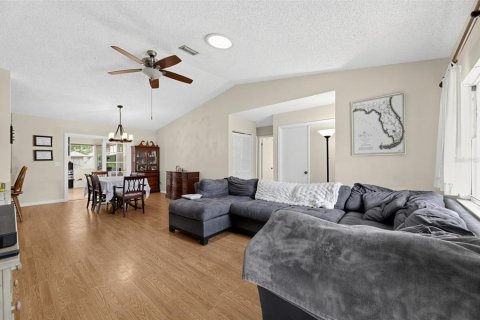 Villa ou maison à vendre à Palm Coast, Floride: 3 chambres, 147.62 m2 № 2337428 - photo 6