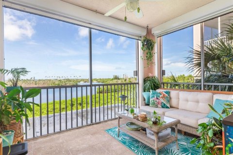Condo in Placida, Florida, 3 bedrooms  № 1906985 - photo 1