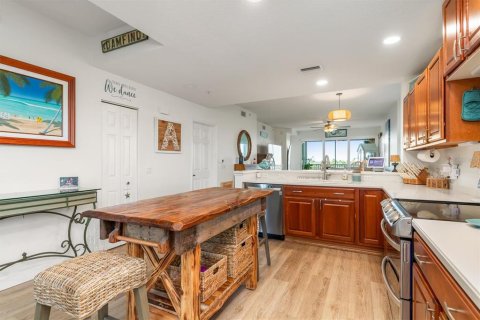 Condo in Placida, Florida, 3 bedrooms  № 1906985 - photo 5