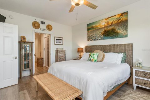 Condo in Placida, Florida, 3 bedrooms  № 1906985 - photo 18