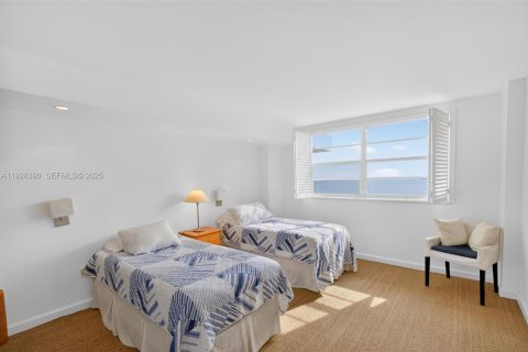 Condo in Key Biscayne, Florida, 3 bedrooms № 1988975 - photo 22