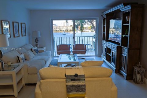 Copropriété à vendre à Hallandale Beach, Floride: 2 chambres, 95.69 m2 № 1759221 - photo 6
