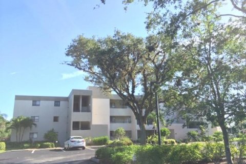 Condo in Punta Gorda, Florida, 2 bedrooms  № 1638012 - photo 1