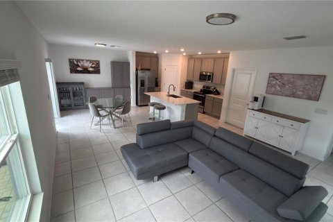 Casa en venta en Lake Wales, Florida, 4 dormitorios, 179.39 m2 № 2148390 - foto 2