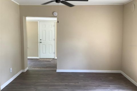 Casa en venta en Eustis, Florida, 2 dormitorios, 75.9 m2 № 1808688 - foto 11