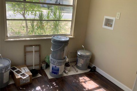 Casa en venta en Eustis, Florida, 2 dormitorios, 75.9 m2 № 1808688 - foto 4