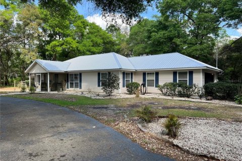House in Hawthorne, Florida 3 bedrooms, 150.87 sq.m. № 1618144 - photo 1