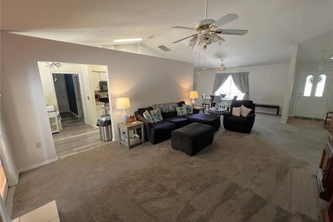 House in Hawthorne, Florida 3 bedrooms, 150.87 sq.m. № 1618144 - photo 7