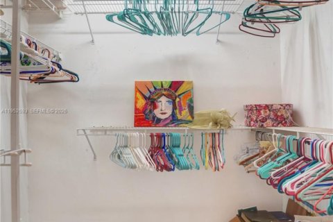 Copropriété à vendre à Pembroke Pines, Floride: 2 chambres, 142.42 m2 № 2010991 - photo 29