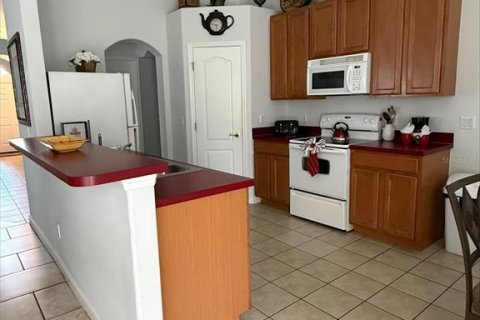 House in Davenport, Florida 3 bedrooms, 161.19 sq.m. № 2195304 - photo 6