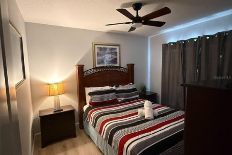 House in Davenport, Florida 3 bedrooms, 161.19 sq.m. № 2195304 - photo 7