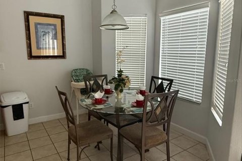 House in Davenport, Florida 3 bedrooms, 161.19 sq.m. № 2195304 - photo 5
