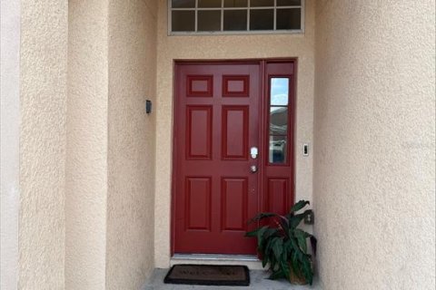House in Davenport, Florida 3 bedrooms, 161.19 sq.m. № 2195304 - photo 2