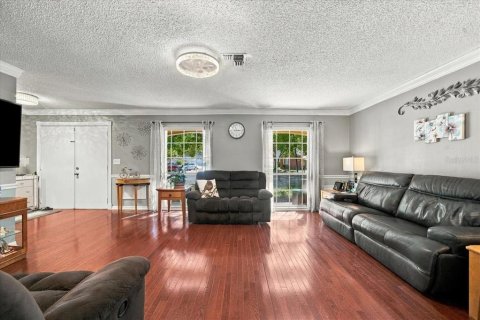 House in Hudson, Florida 3 bedrooms, 141.12 sq.m. № 2432668 - photo 6