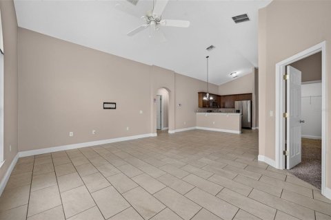Villa ou maison à vendre à Davenport, Floride: 3 chambres, 160.54 m2 № 2303068 - photo 6