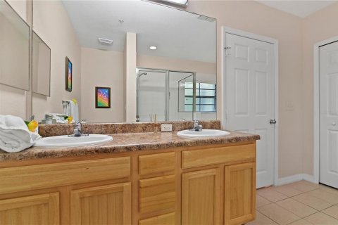 Condominio en alquiler en Kissimmee, Florida, 2 dormitorios, 134.24 m2 № 2204356 - foto 9