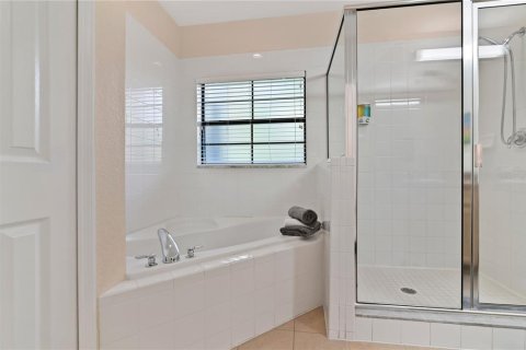 Condominio en alquiler en Kissimmee, Florida, 2 dormitorios, 134.24 m2 № 2204356 - foto 10