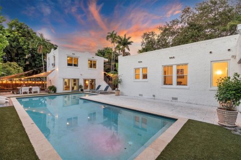 Villa ou maison à vendre à Biscayne Park, Floride: 3 chambres, 204.11 m2 № 1895847 - photo 2