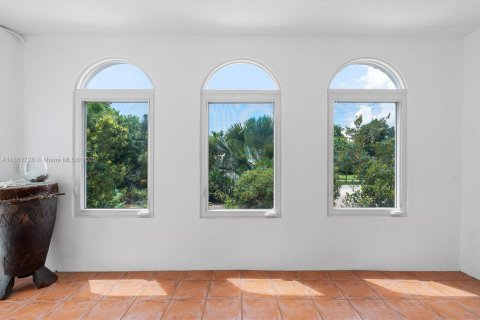 Villa ou maison à vendre à Biscayne Park, Floride: 3 chambres, 204.11 m2 № 1895847 - photo 20