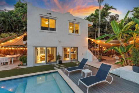 Villa ou maison à vendre à Biscayne Park, Floride: 3 chambres, 204.11 m2 № 1895847 - photo 7