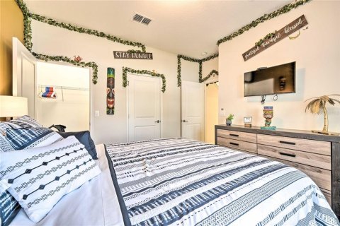 Townhouse in Four Corners, Florida 4 bedrooms, 176.7 sq.m. № 1382786 - photo 30