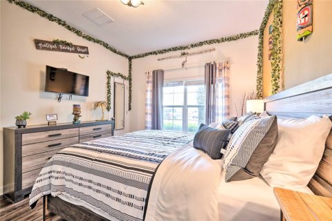 Townhouse in Four Corners, Florida 4 bedrooms, 176.7 sq.m. № 1382786 - photo 28