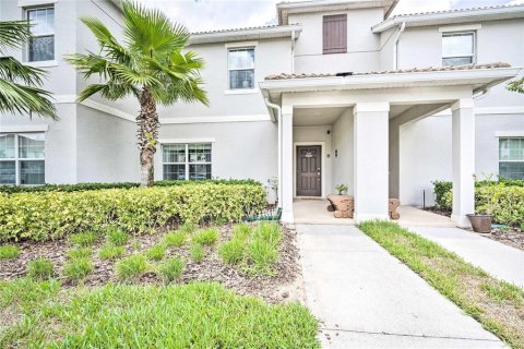 Townhouse in Four Corners, Florida 4 bedrooms, 176.7 sq.m. № 1382786 - photo 1