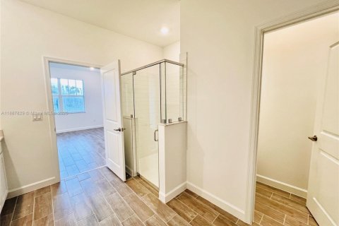 Снять в аренду виллу или дом в Локсахатчи-Гроувс, Флорида 3 спальни, 181.53м2, № 1933138 - фото 22